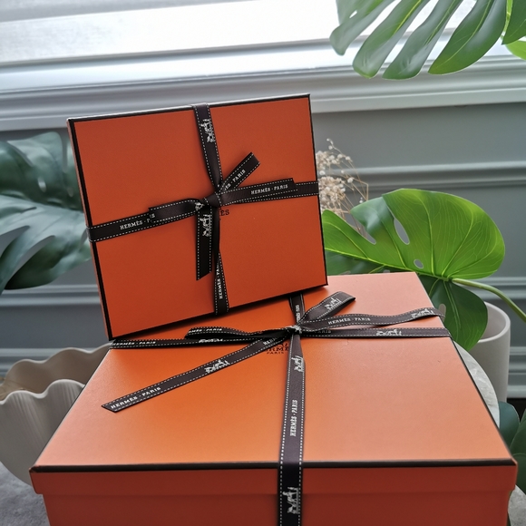 Hermes CARNETS D'EQUATEUR DESSERT/SALAD PLATE 21CM PANTHER New in box best gift - Picture 2 of 4